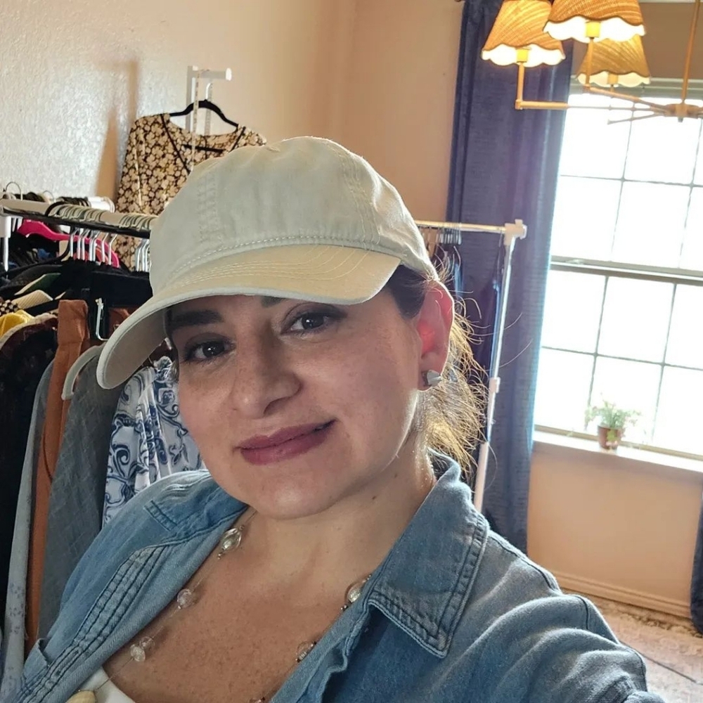 I AM LIVE! - Picture 4 of 4